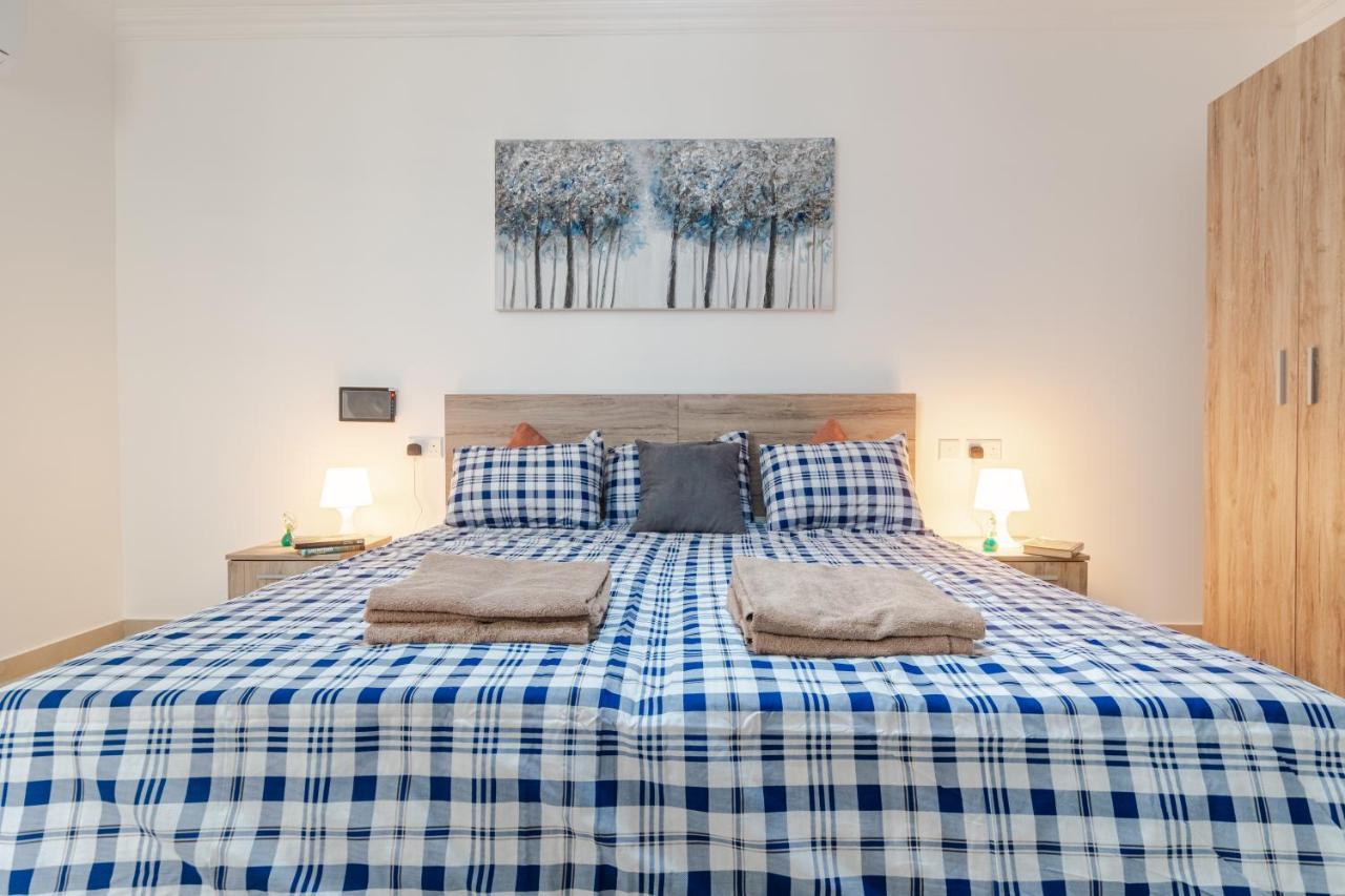 Brand New 3bdr 2 Bth H7 Apartment *