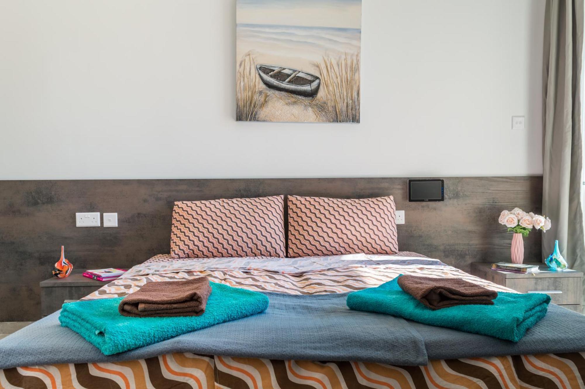 Brand New 3bdr 2 Bth H7 * St. Paul's Bay
